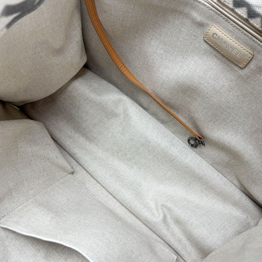 Chanel Shoulder Bag Ivory — view 5