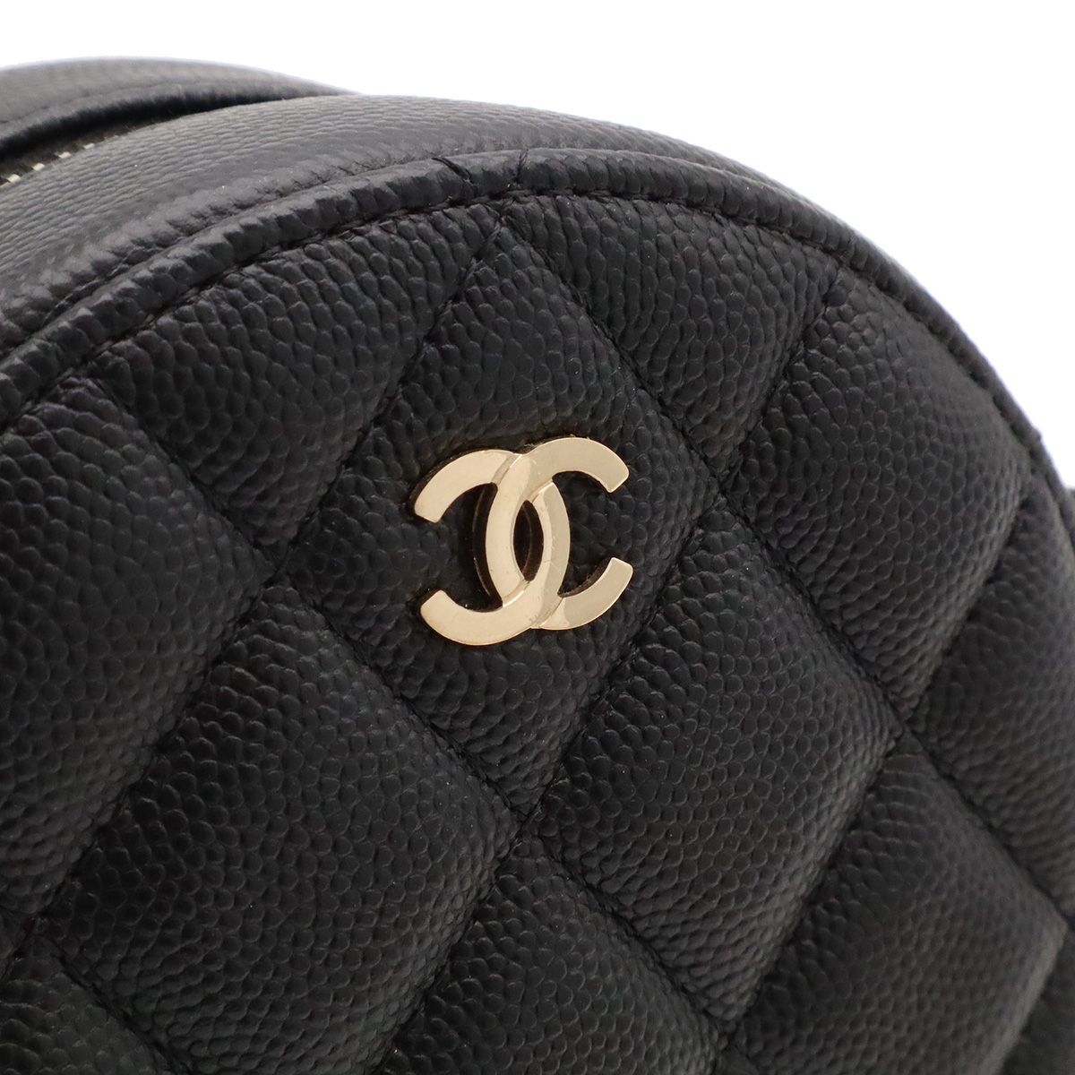Chanel Quilted Chain Shoulder Bag Pochette Round Crossbody Caviar Leather Black — view 5