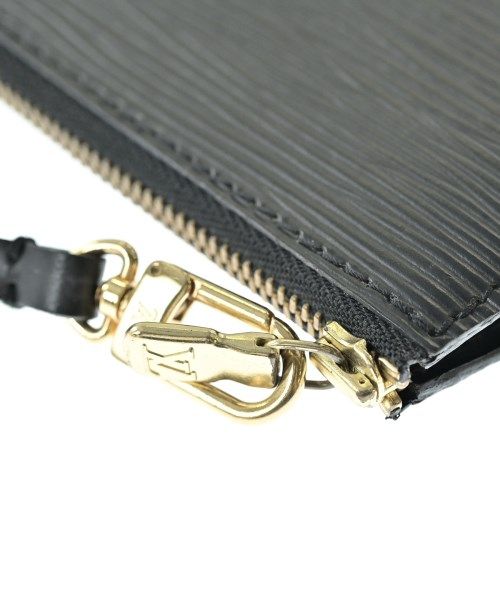 Louis Vuitton Epi Pochette Accessoires Shoulder Bag — view 6