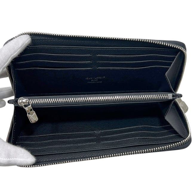 Louis Vuitton Zip Around Wallet Zippy Horizontal Taiga Leather Noir Black — view 3