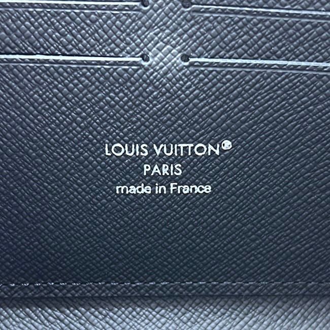 Louis Vuitton Zip Around Wallet Zippy Horizontal Taiga Leather Noir Black — view 7