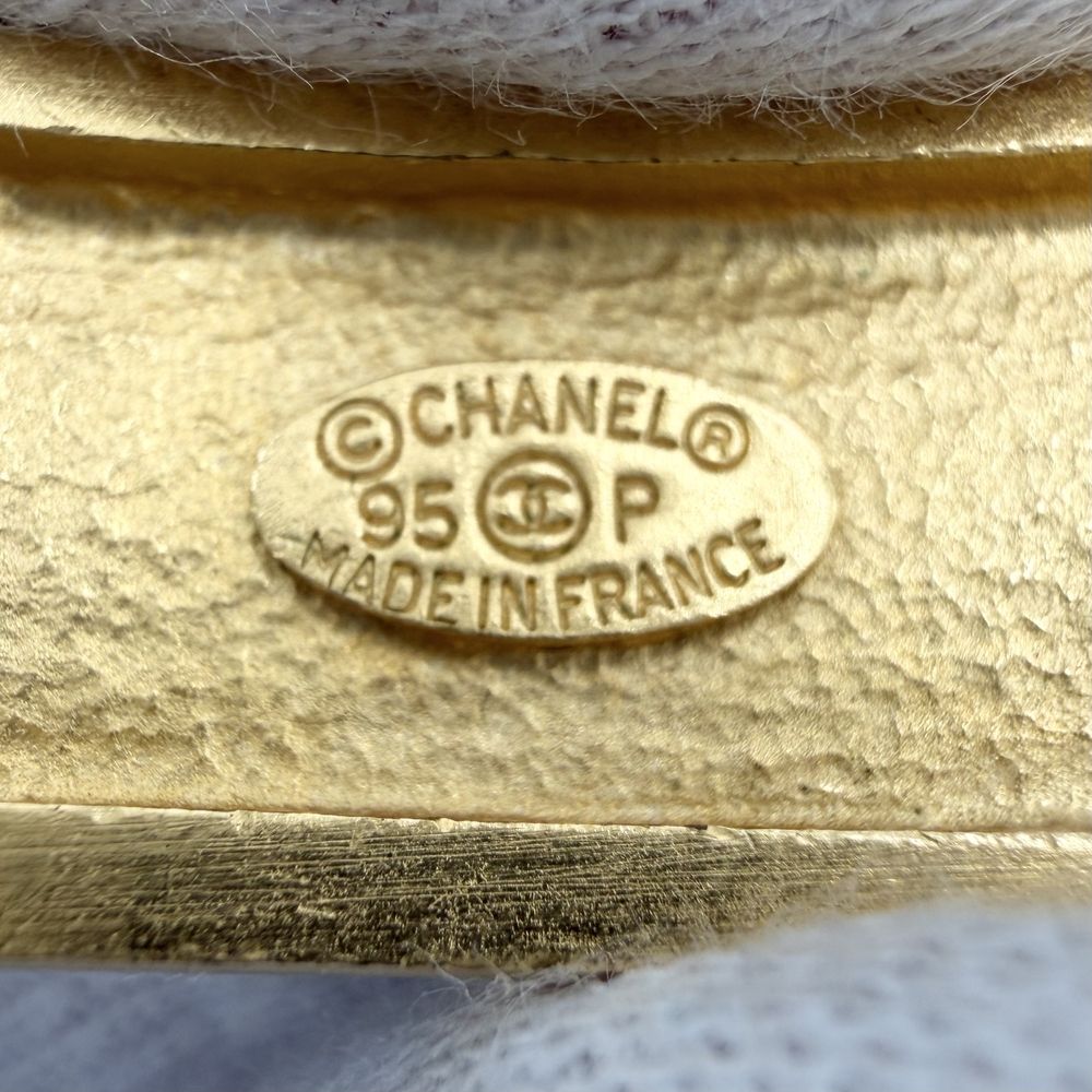 Chanel Choker CC Logo Plate Necklace Adjustable Leather 95P Gold Black — view 4