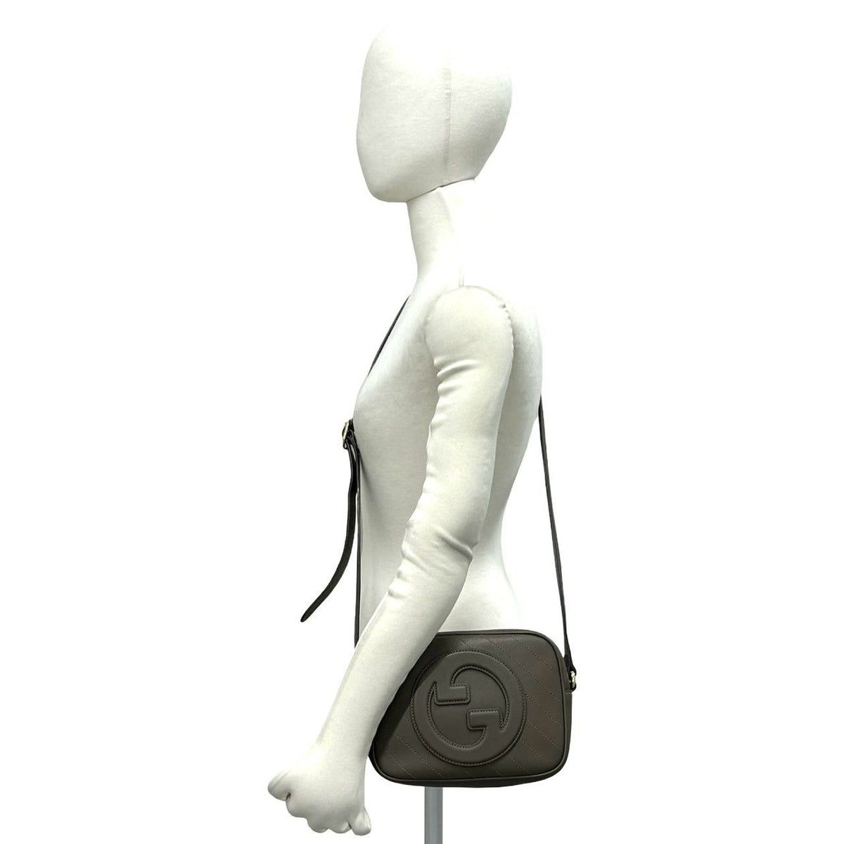 Gucci Blondie Interlocking G Tassel Leather Shoulder Bag Pochette Brown — view 2
