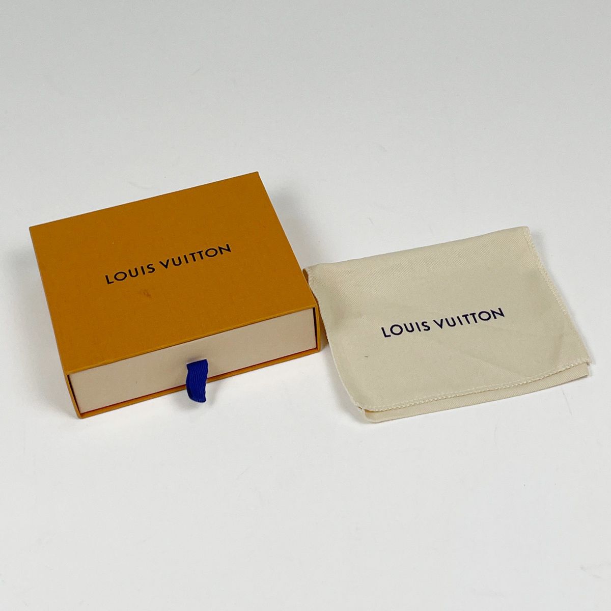 Louis Vuitton Pocket Wallet LV Charm Bifold Monogram Brown Blue Iris — view 7