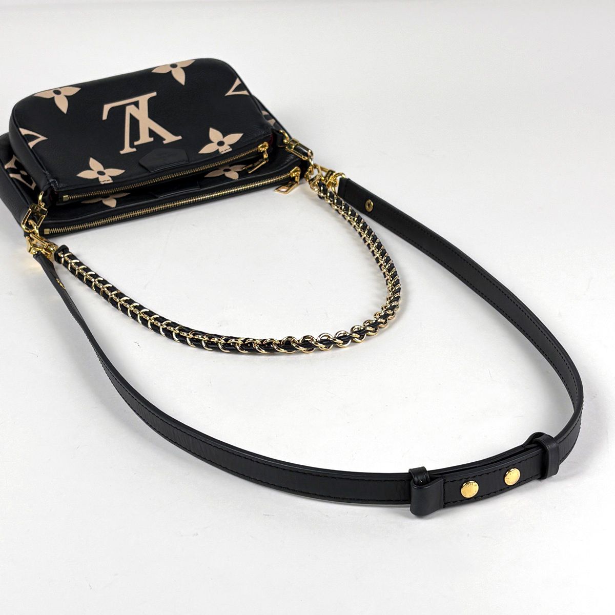 Louis Vuitton Multi Pochette Accessoires Shoulder Bag 2-Way Bicolor Monogram — view 8