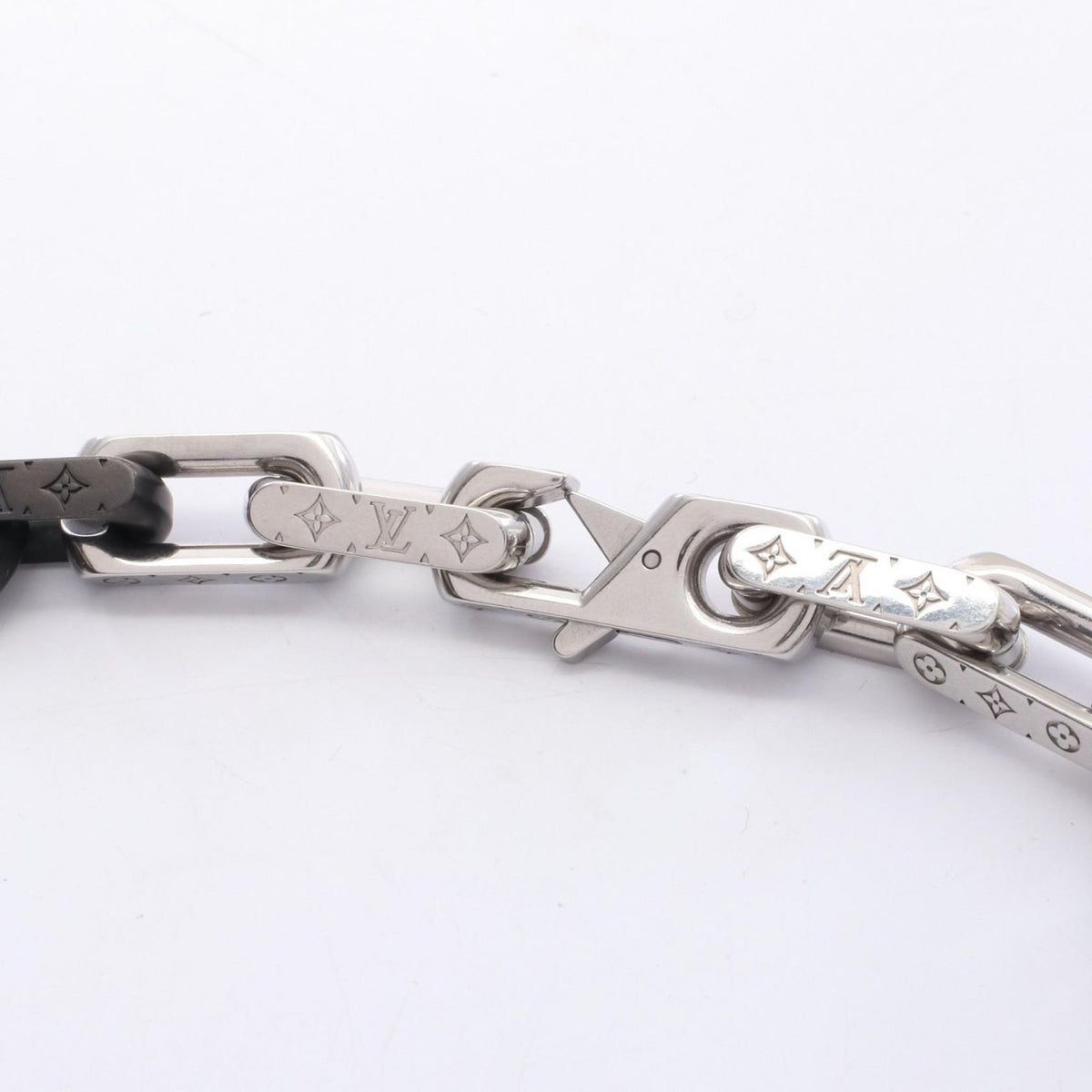 Louis Vuitton Necklace Collier Monogram Chain — view 3