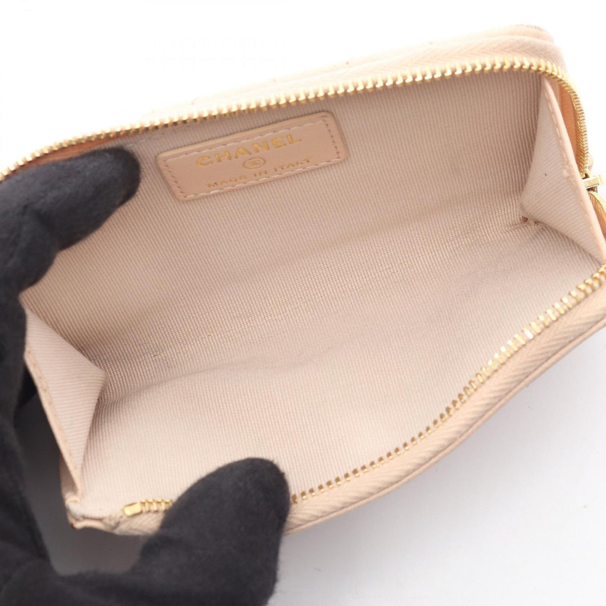 Chanel Coin Purse CC Logo Zip Card Case Pink Beige Leather Quilted Fragment — view 3