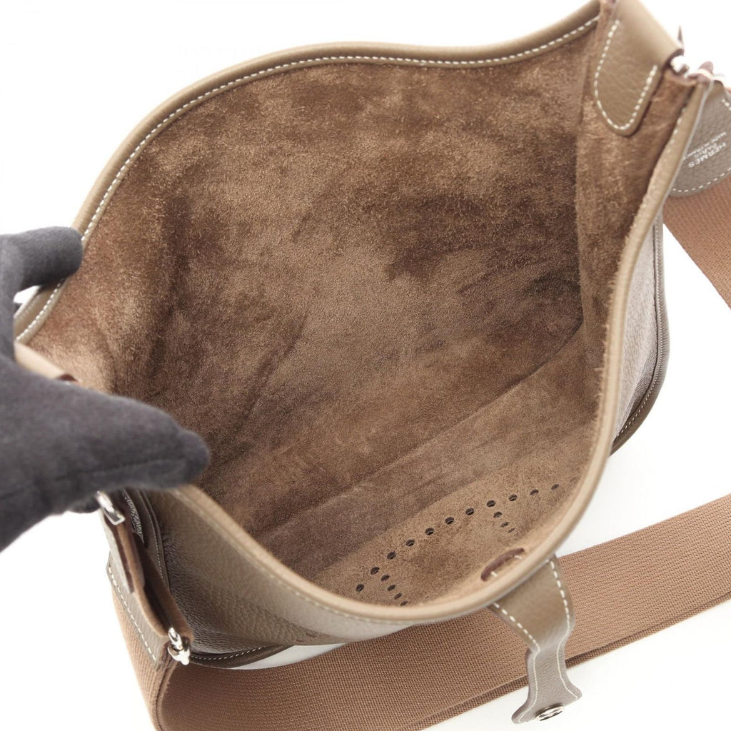 Hermes Shoulder Bag Evelyne 3 Trois PM Etoupe — view 3