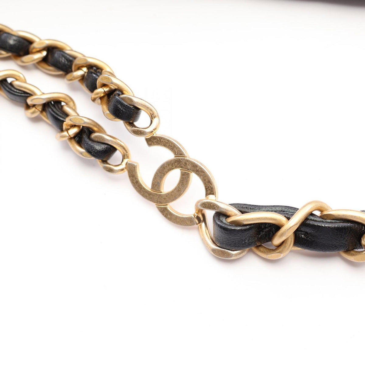 Chanel Backpack Chanel 22 Large Black Leather Chanel 22 Quilted Chain — view 8
