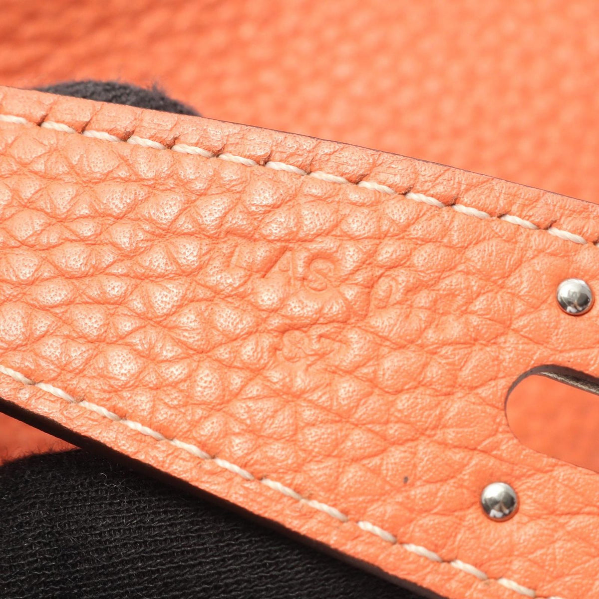 Hermes Shoulder Bag Lindy 30 Crevette — view 5