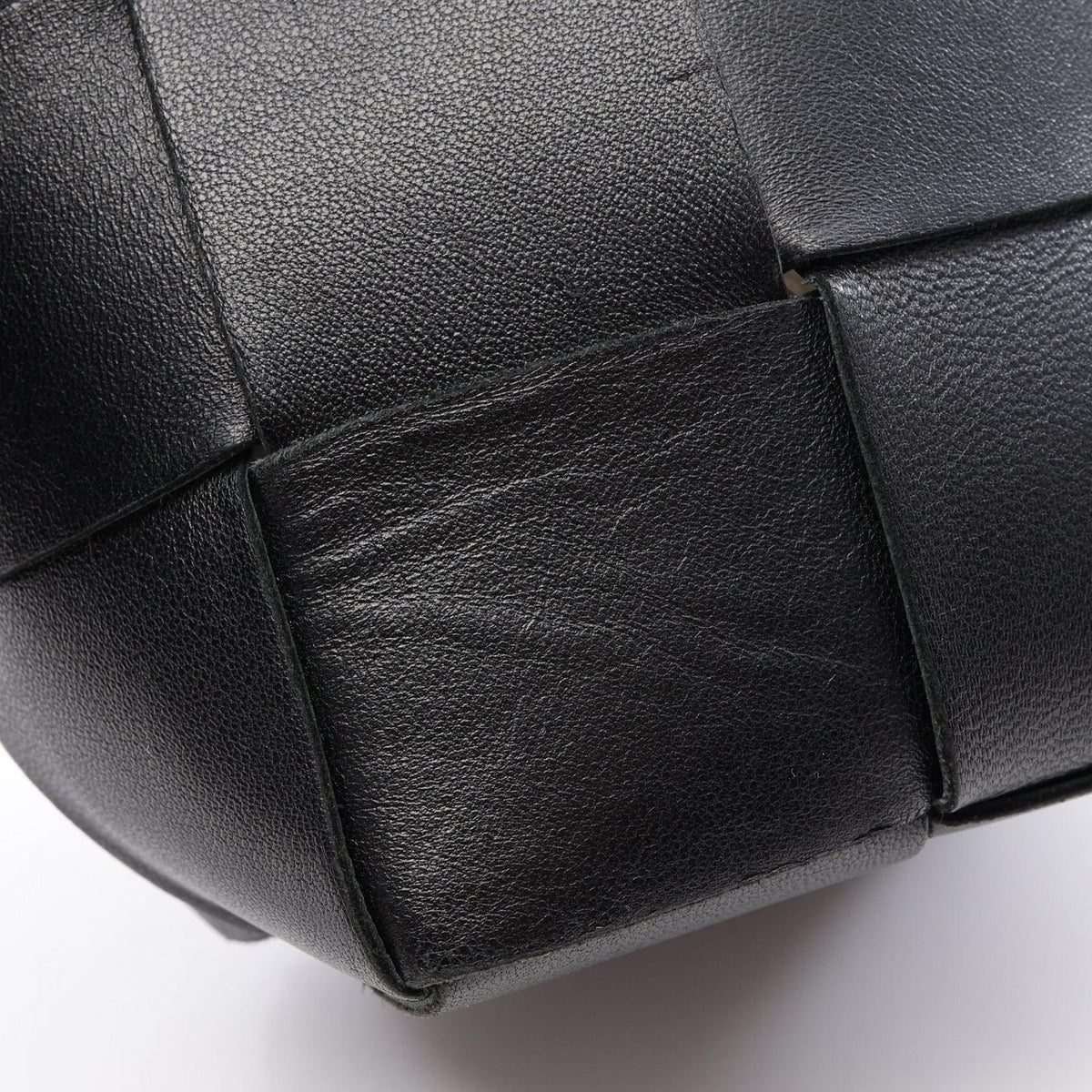 Bottega Veneta Shoulder Bag Cassette Mini Crossbody Bucket Black Leather — view 5