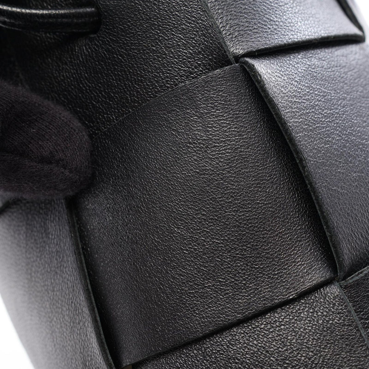 Bottega Veneta Shoulder Bag Cassette Mini Crossbody Bucket Black Leather — view 8