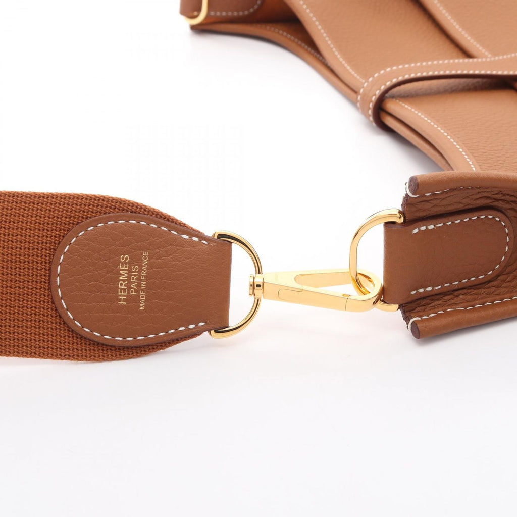 Hermes Shoulder Bag Evelyne 3 Trois PM Gold — view 8