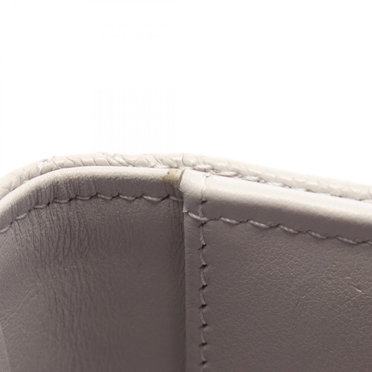 Chanel Bifold Wallet Quilted White Caviar Leather — view 7