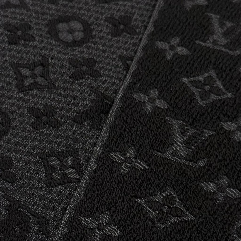 Louis Vuitton Wool 100% Monogram Classic Scarf with Fringes Black — view 6