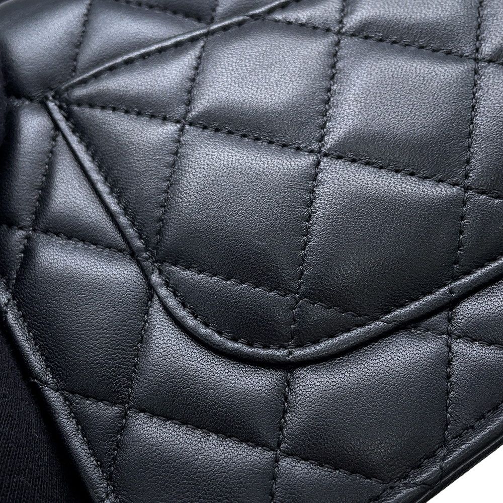 Chanel Chain Wallet Classic Quilted CC Logo Lambskin Black Shoulder Bag — view 8