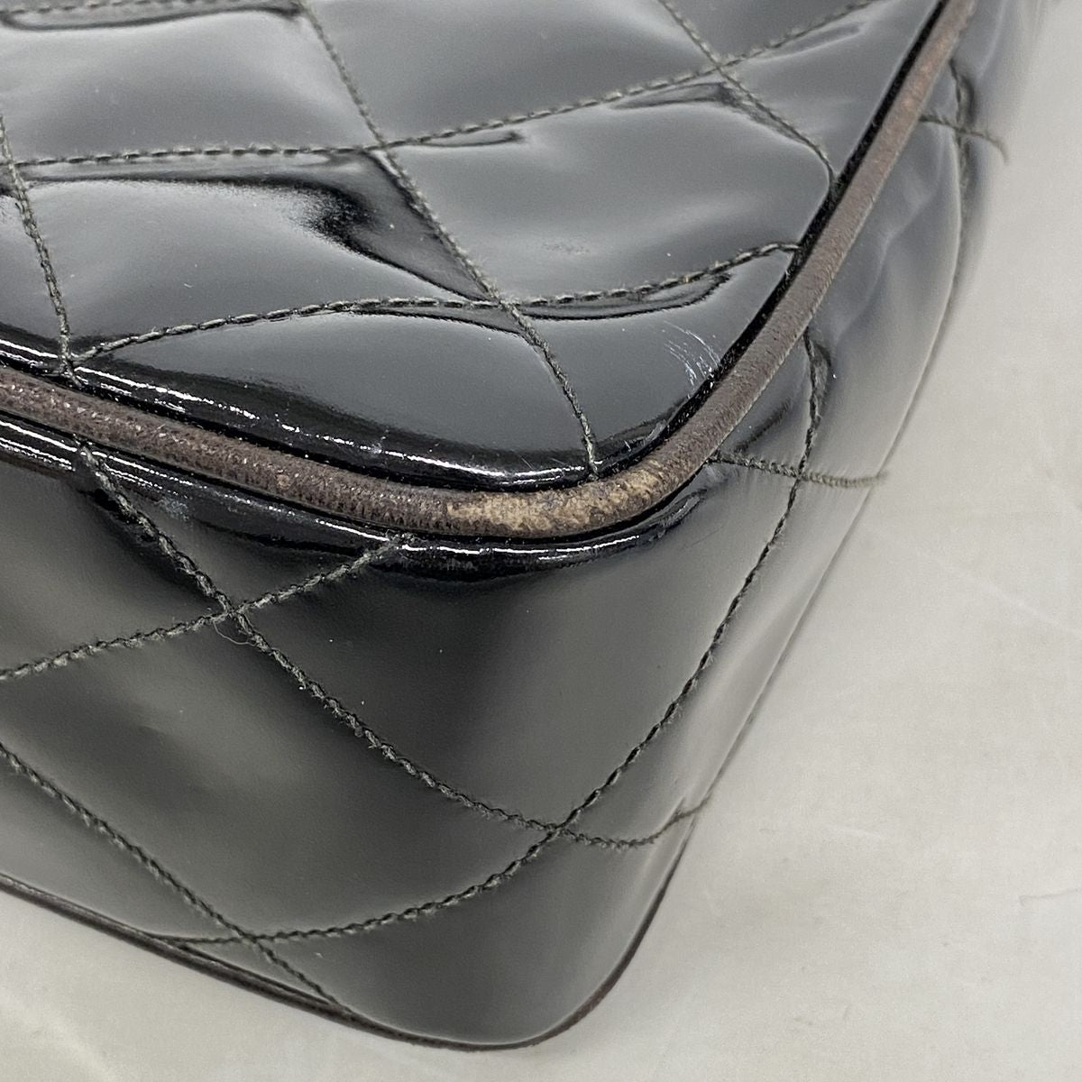 Chanel Shoulder Bag Quilted Patent Leather Black Gold — view 6