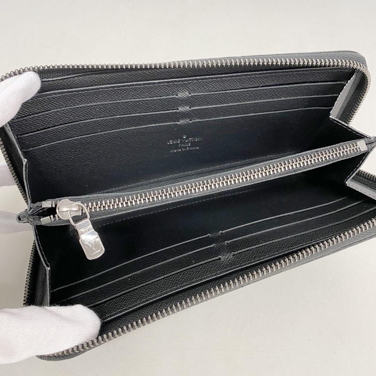 Louis Vuitton Wallet Monogram Eclipse Zippy Horizontal Black — view 3