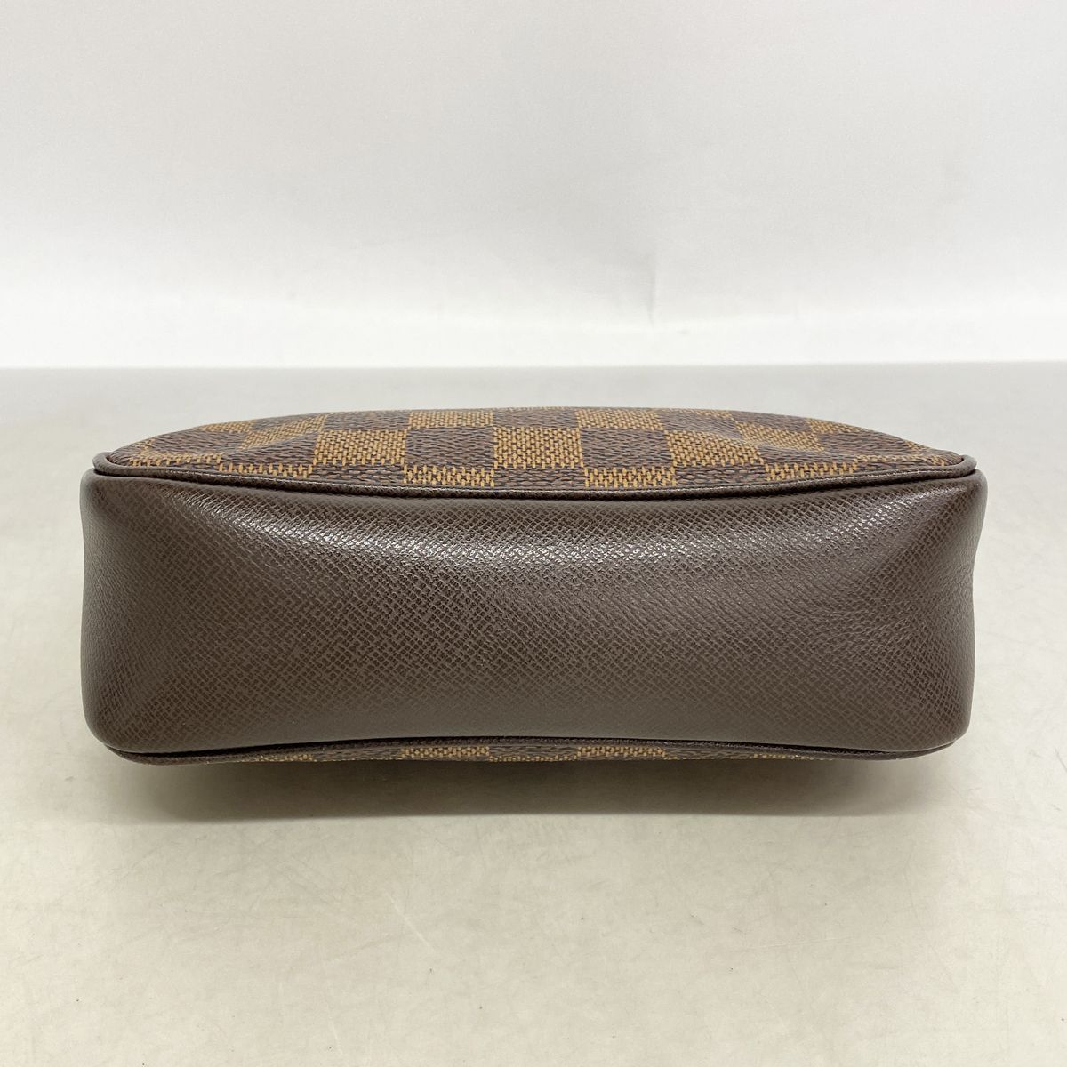 Louis Vuitton Pouch Damier Trousse Makeup Ebene — view 3