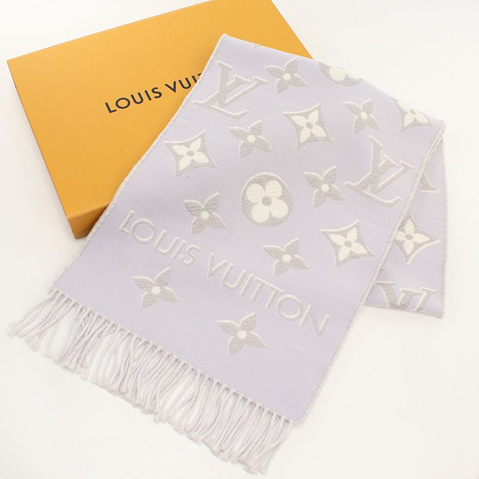 Louis Vuitton LV Essential Shine Scarf