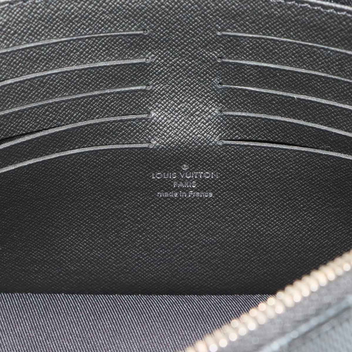 Louis Vuitton Damier Graphite Pochette Kasai — view 8