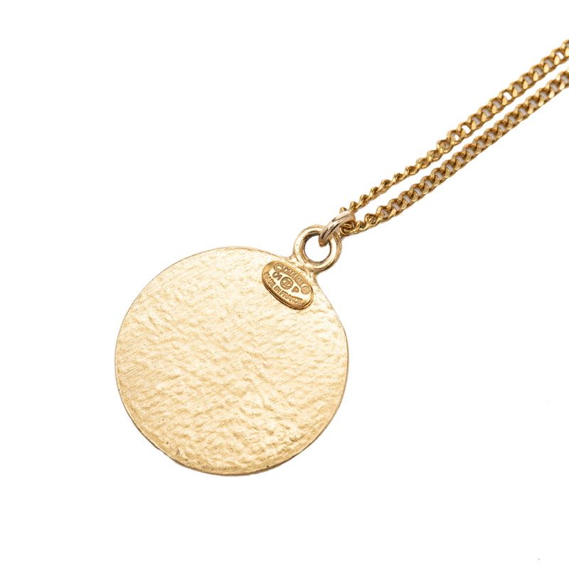 Chanel CC Logo Chain Pendant 01P Stamp Gold Black Plated — view 2