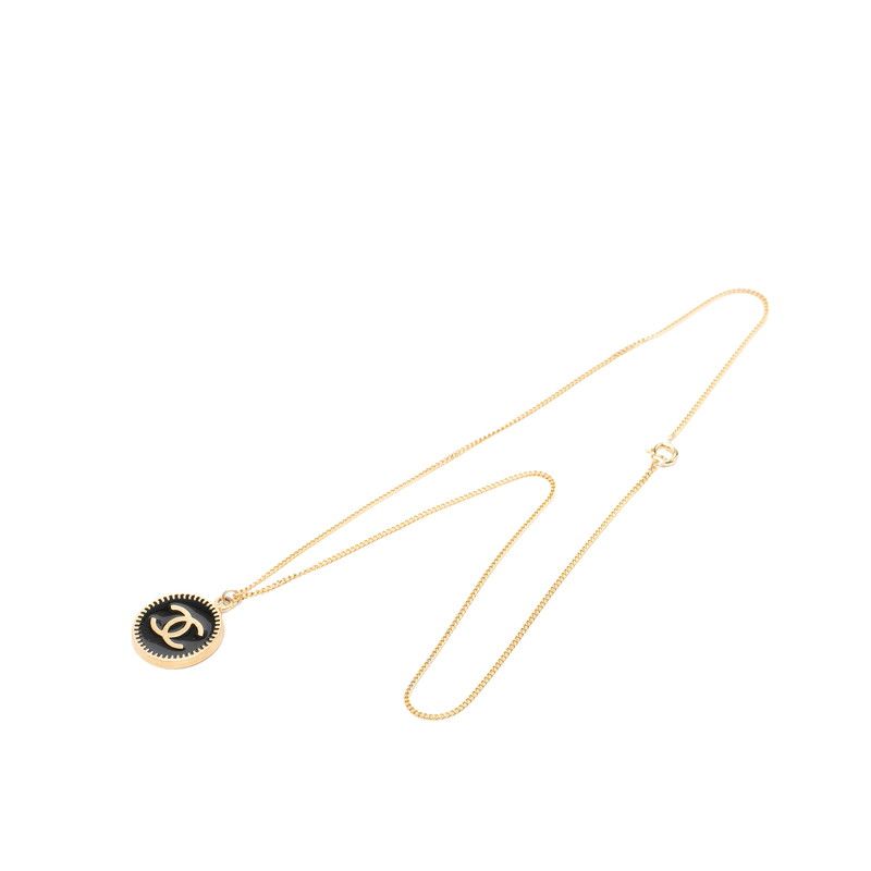 Chanel CC Logo Chain Pendant 01P Stamp Gold Black Plated — view 3