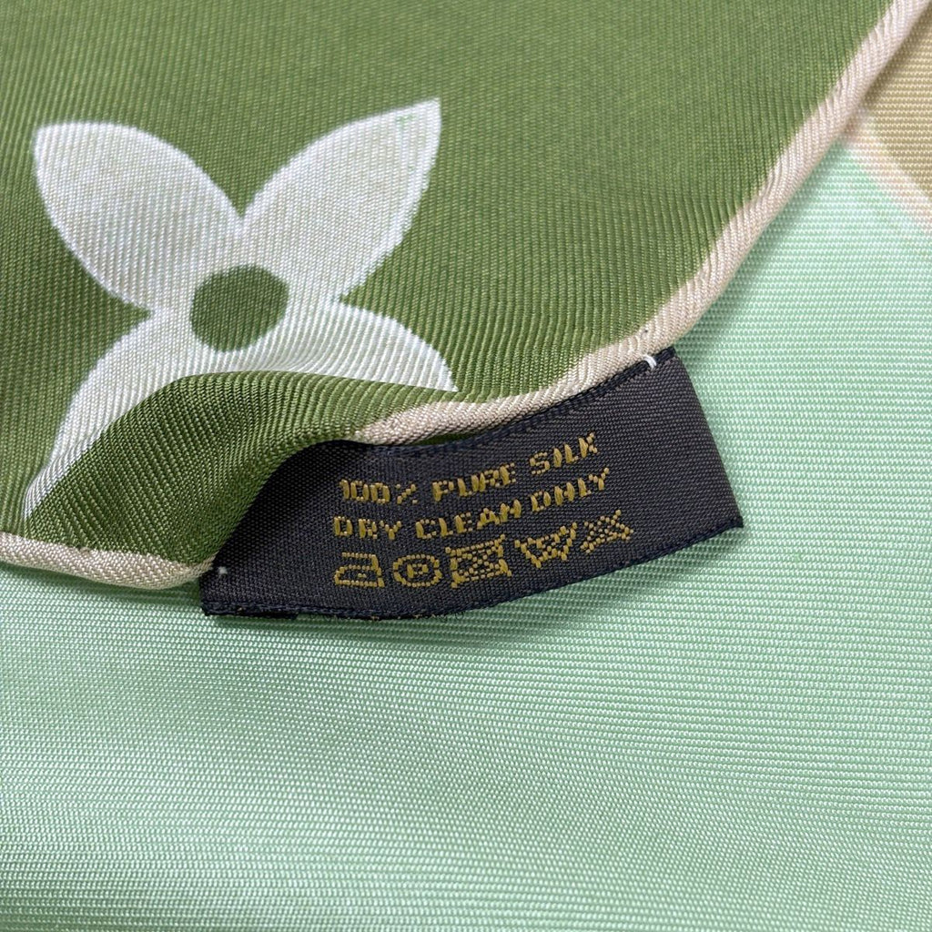 Louis Vuitton Scarf Monogram Silk Green Beige — view 3