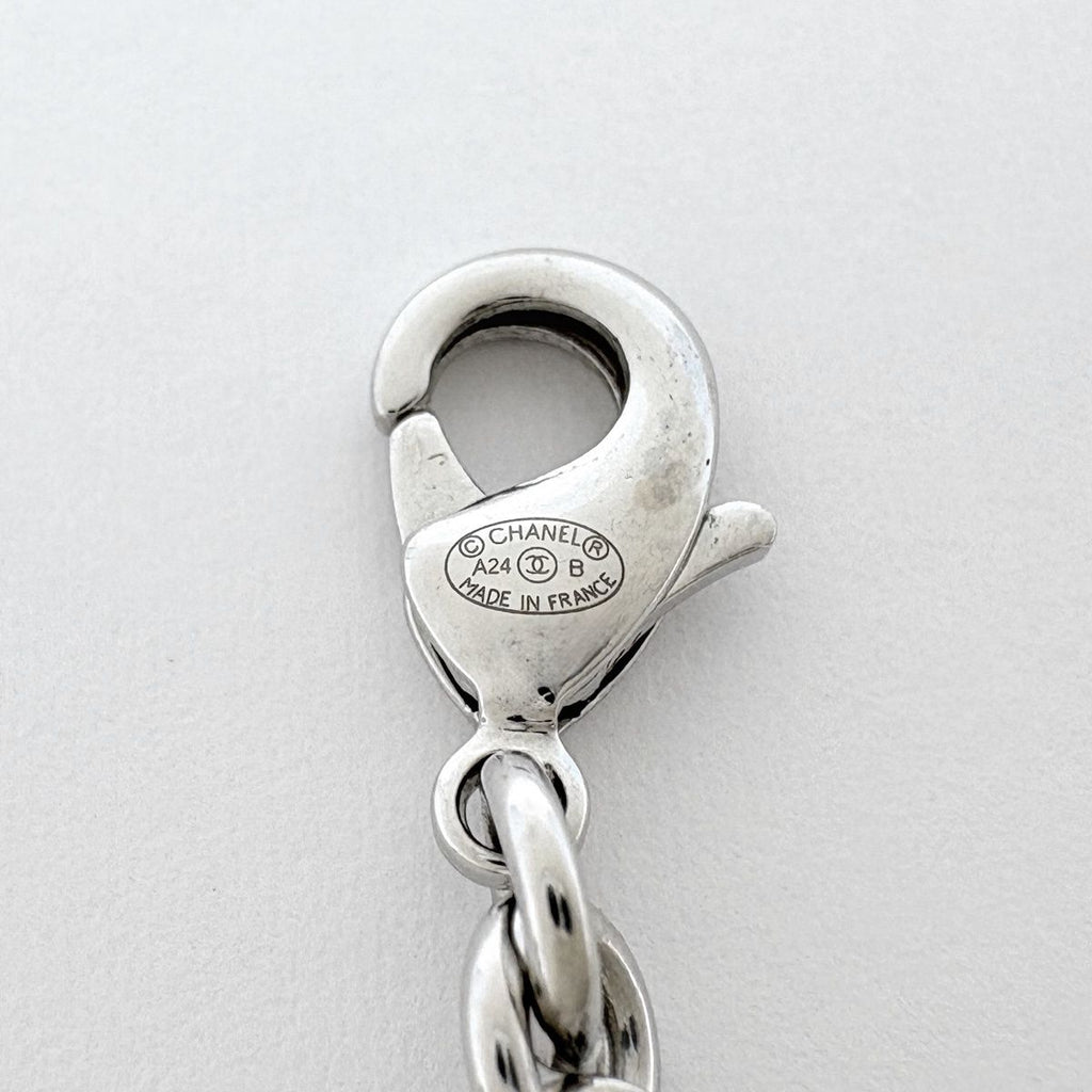 Chanel Necklace CC Logo Silver Plated — view 5
