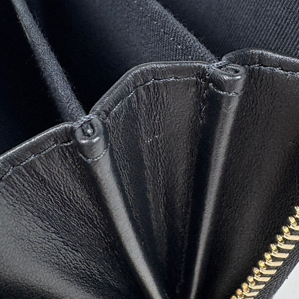 Chanel Card Case CC Logo Coin Purse Zip Around Caviar Leather Rhinestone Black — view 4
