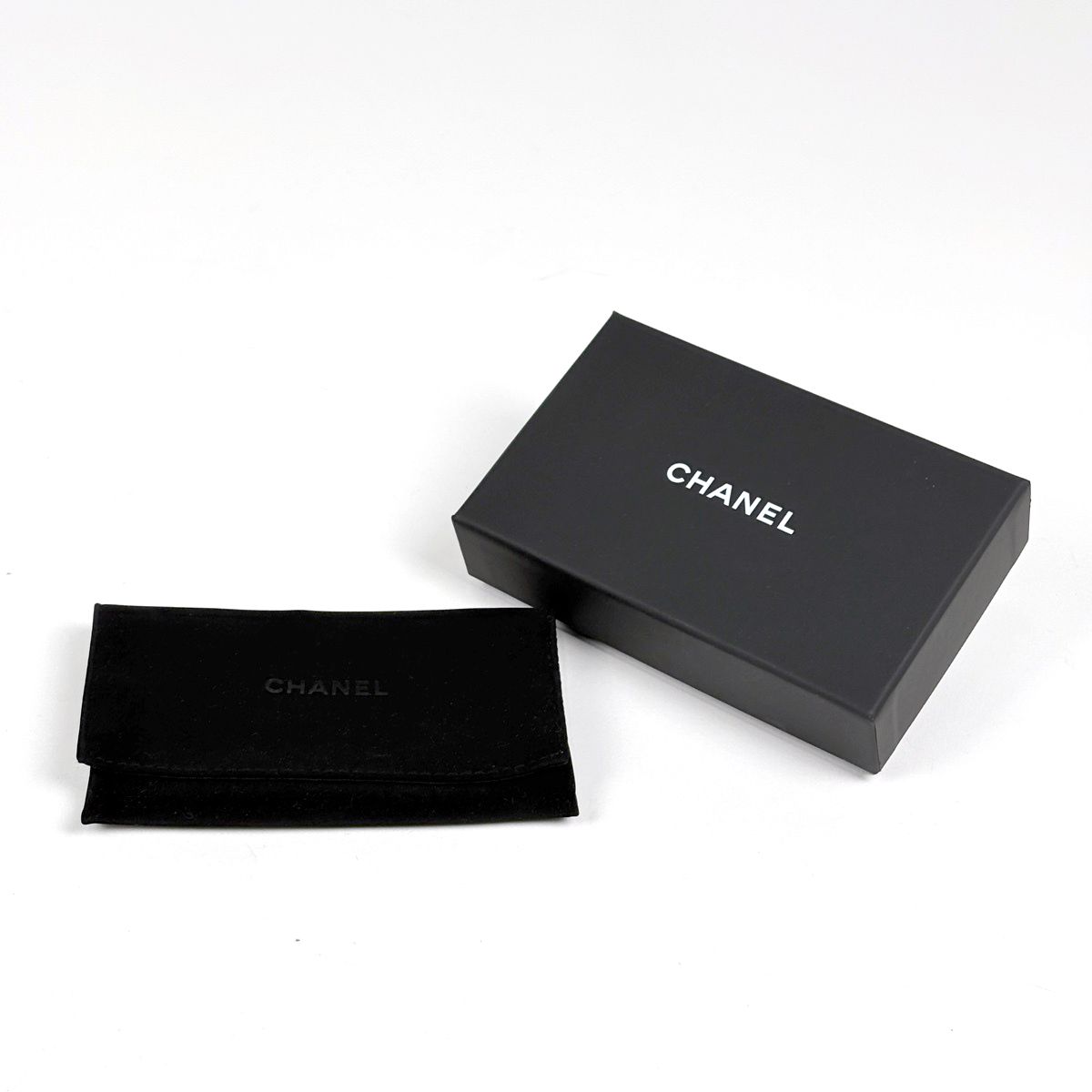 Chanel Card Case CC Logo Coin Purse Zip Around Caviar Leather Rhinestone Black — view 6