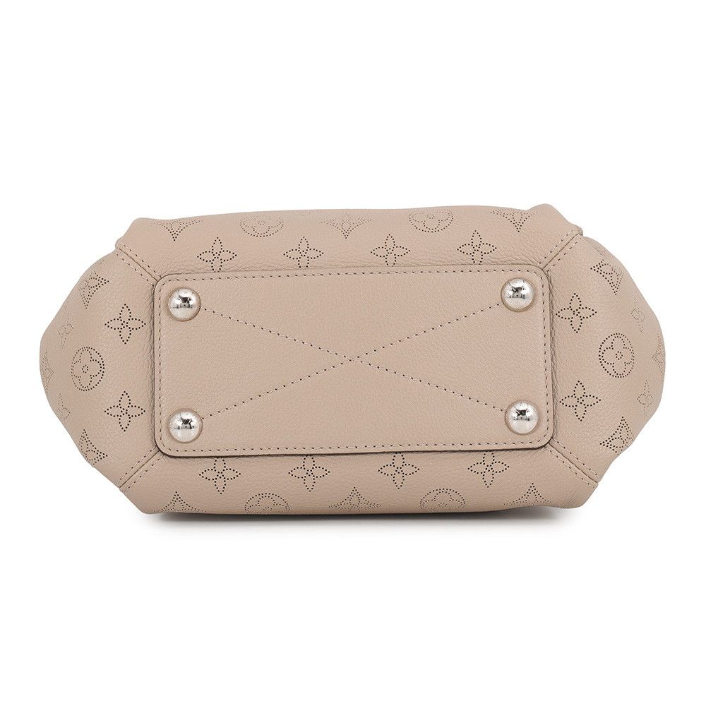Louis Vuitton Shoulder Bag Monogram Mahina Babylon Chain BB — view 3
