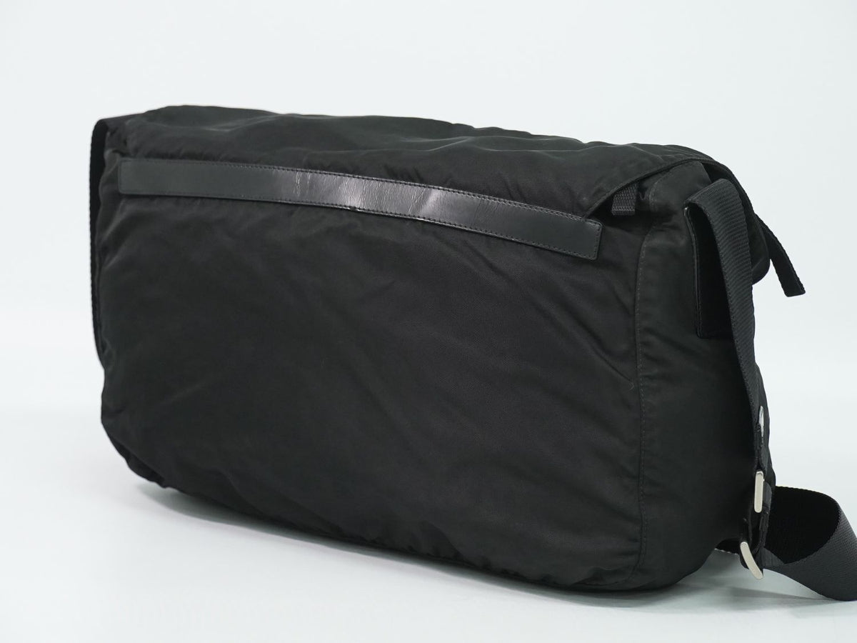 Prada Nylon Shoulder Bag Pochette Black — view 2