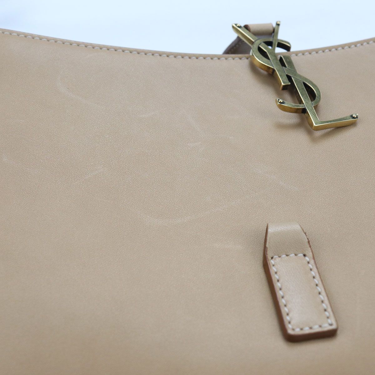 Saint Laurent le Cassette Hobo Leather — view 6