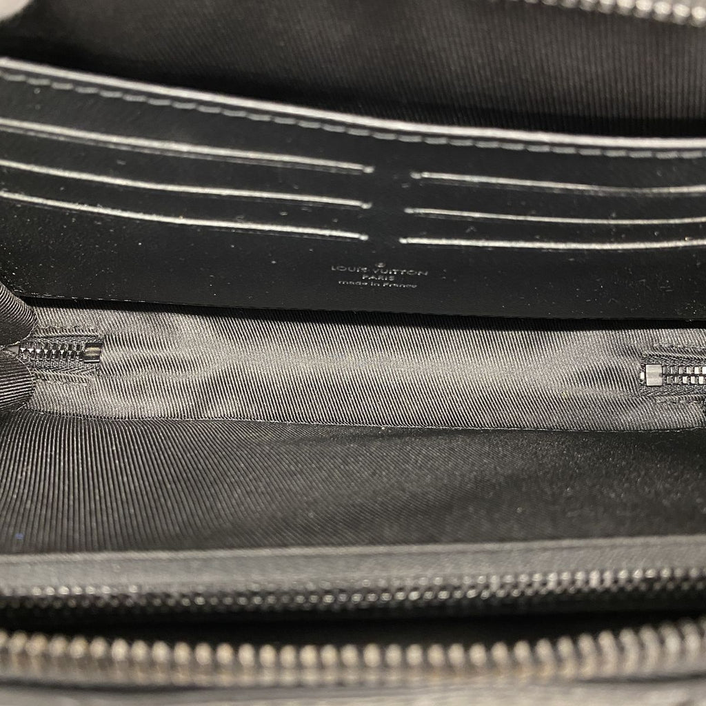 Louis Vuitton Shoulder Bag Monogram Eclipse Soft Trunk Wallet Black — view 4