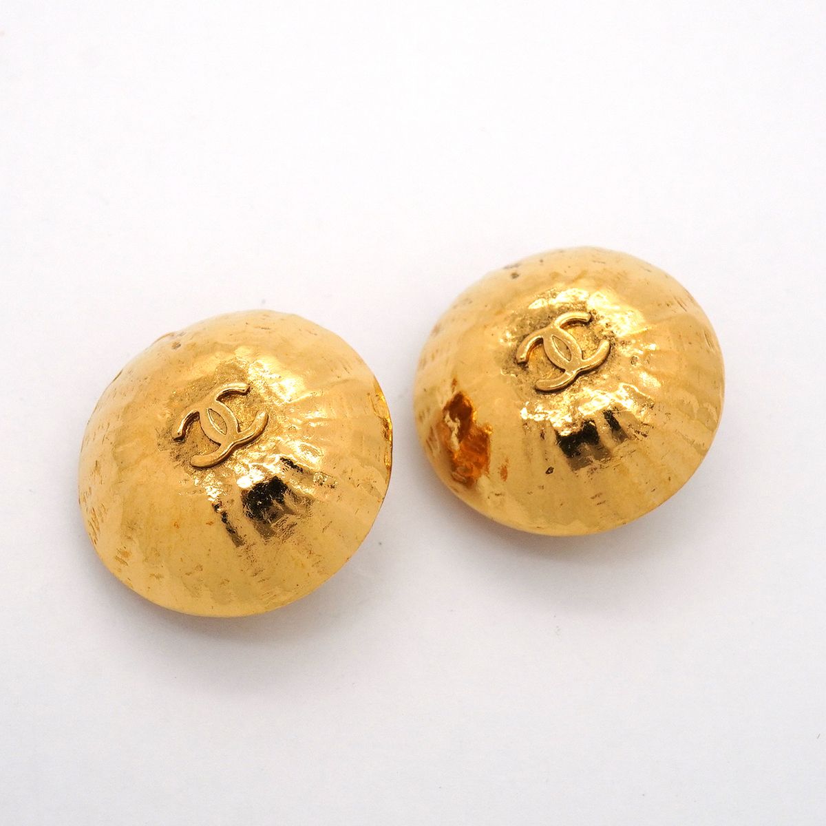Chanel Earrings Vintage CC Logo Round Circle Gold Plated — view 2