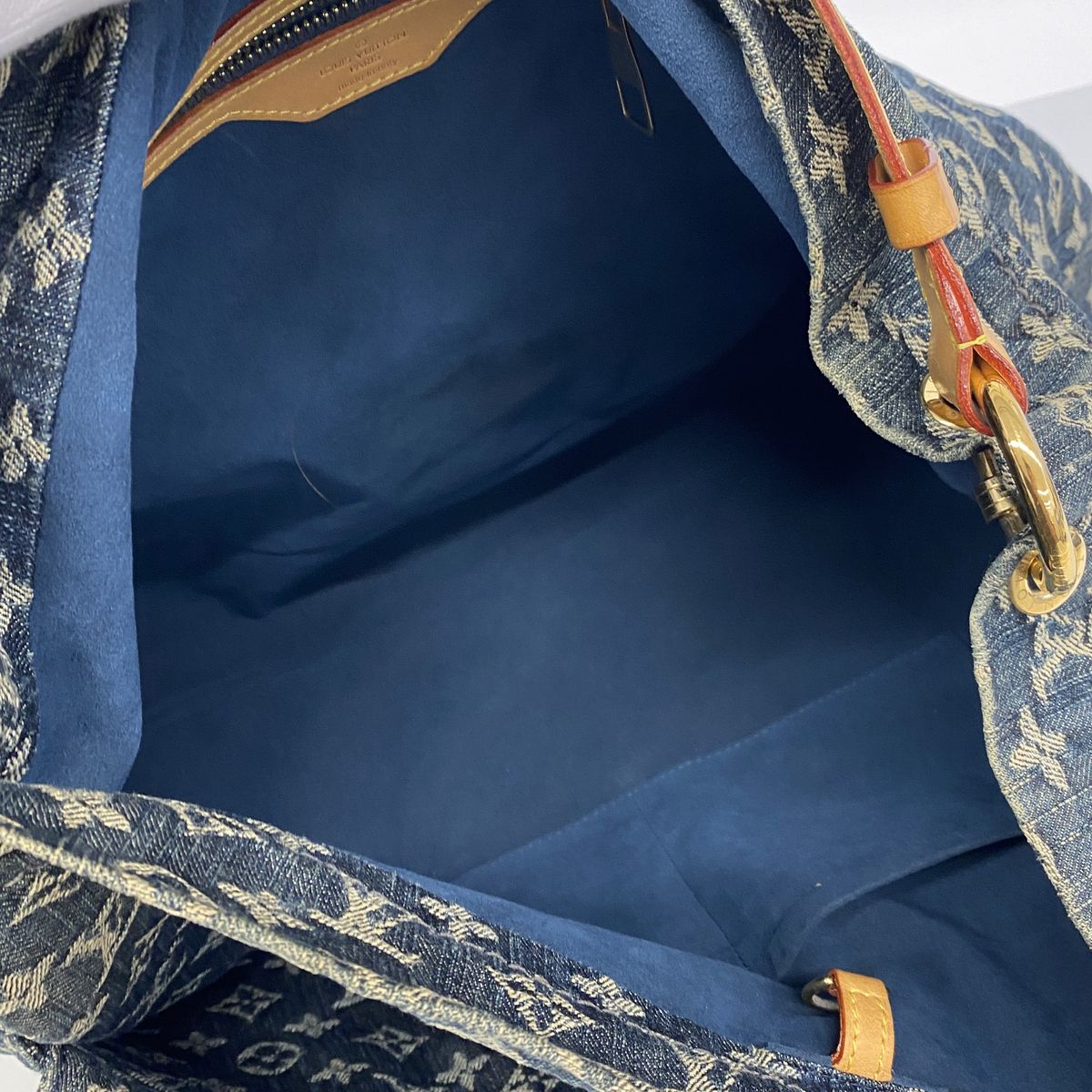 Louis Vuitton Shoulder Bag Monogram Denim Daily GM Blue — view 4
