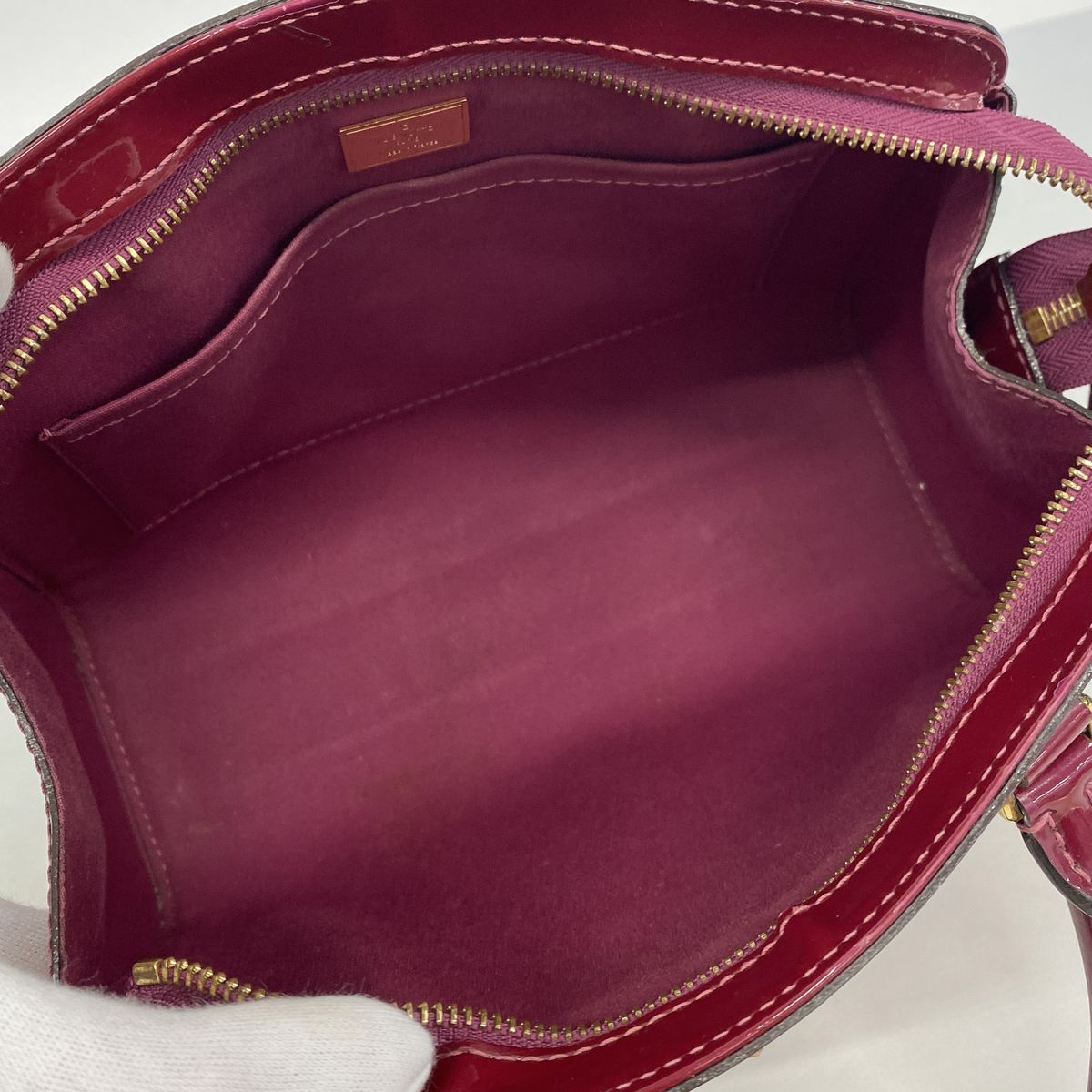 Louis Vuitton Handbag Vernis Blair PM Magenta 2-Way Bag — view 4