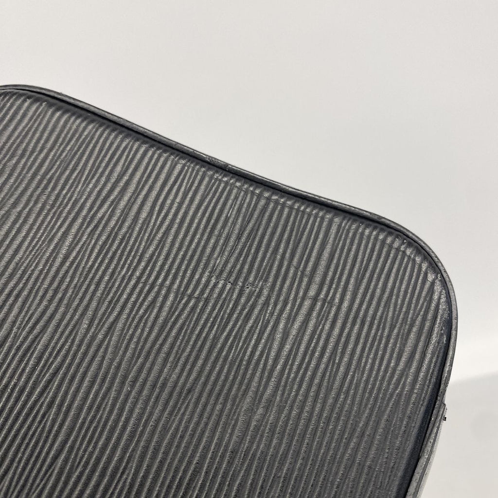 Louis Vuitton Wallet Epi Dandy Noir — view 8
