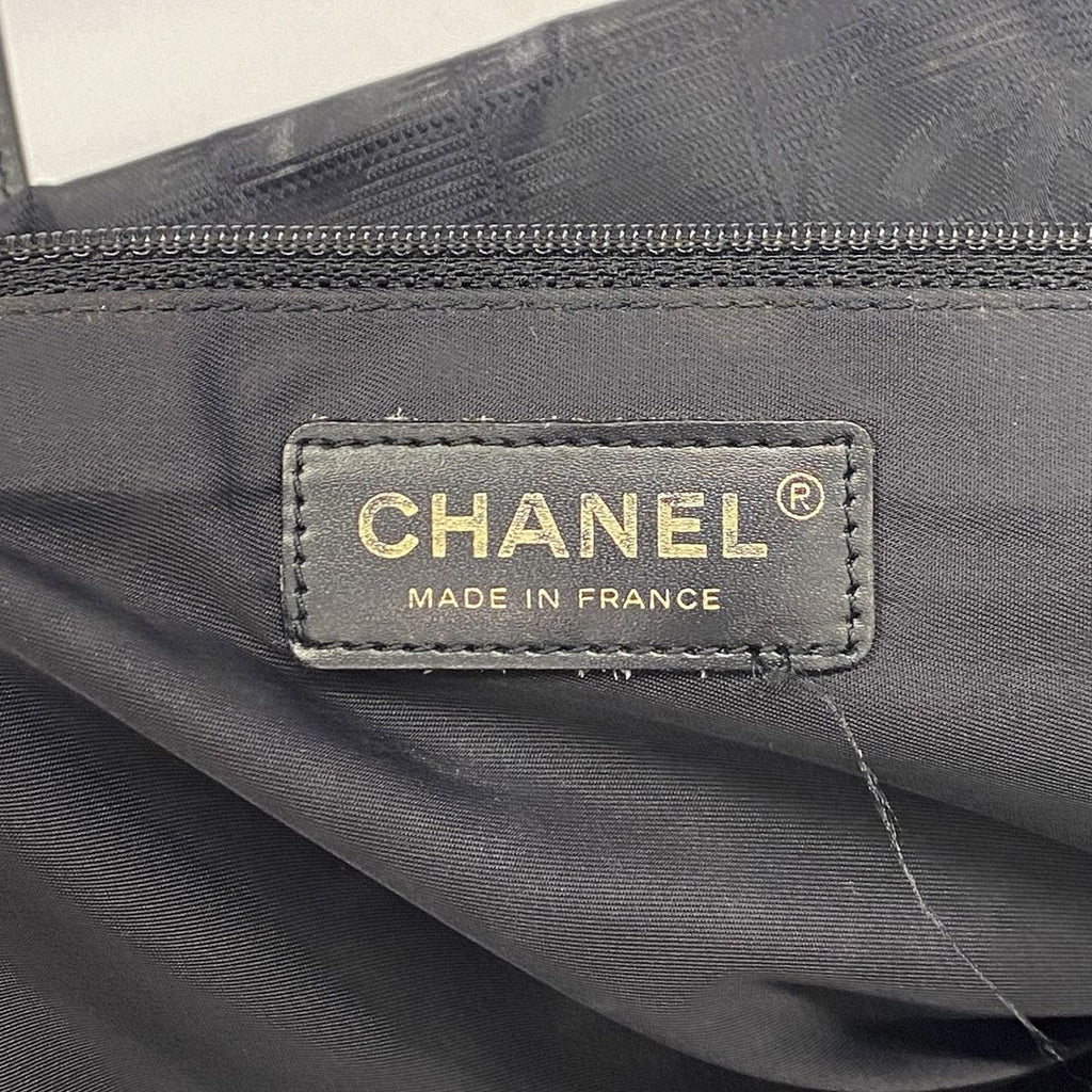 Chanel Tote Bag New Travel Nylon Black Gold — view 5