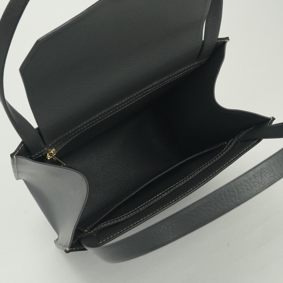 Hermes Lucy MM Tote Box Calf Chevre Graphite Gray Gold Handbag Mysore — view 8