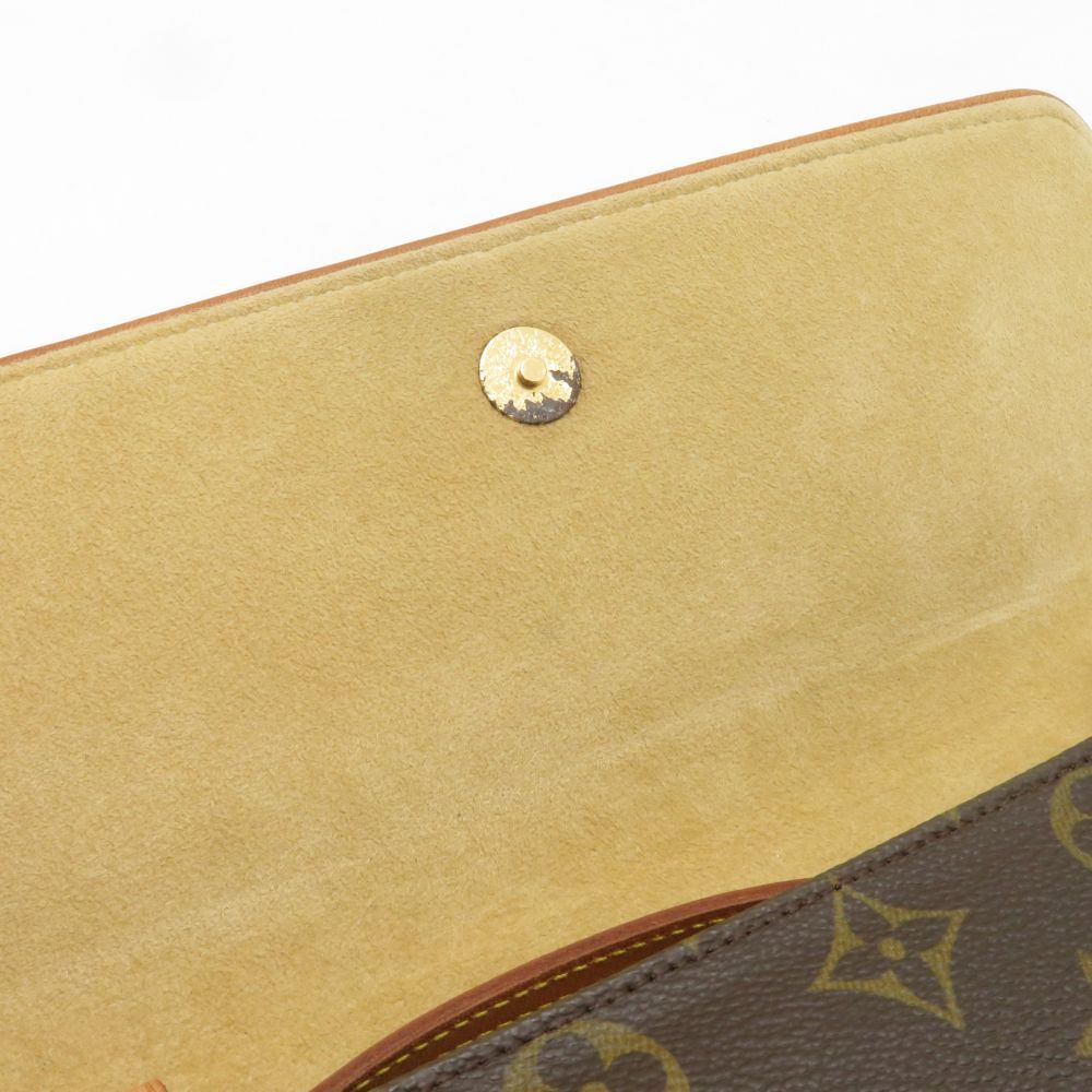 Louis Vuitton Pochette Twin GM Monogram Waist Bag Brown — view 6