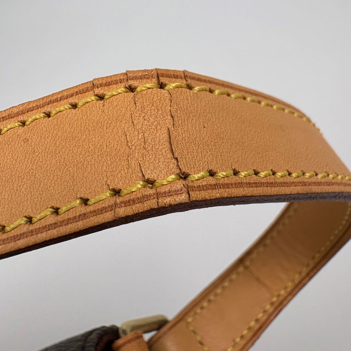Louis Vuitton Musette Tango Shoulder Bag Short Monogram Brown — view 5