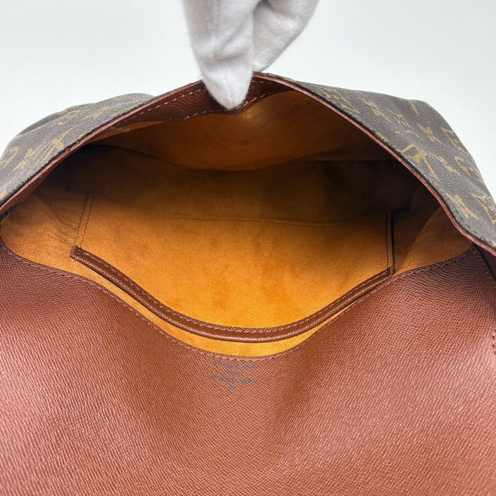 Louis Vuitton Musette Tango Shoulder Bag Short Monogram Brown — view 8