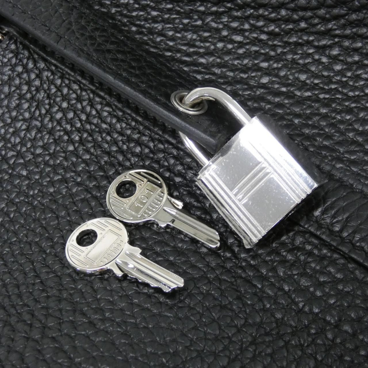 Hermes Picotin Lock MM Bag — view 3