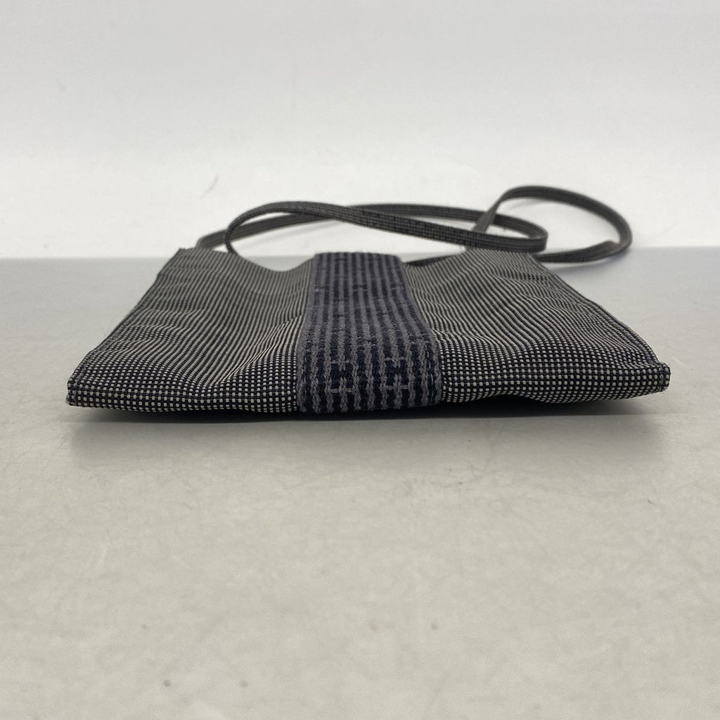 Hermes Shoulder Bag Herline Pochette Nylon Gray — view 3