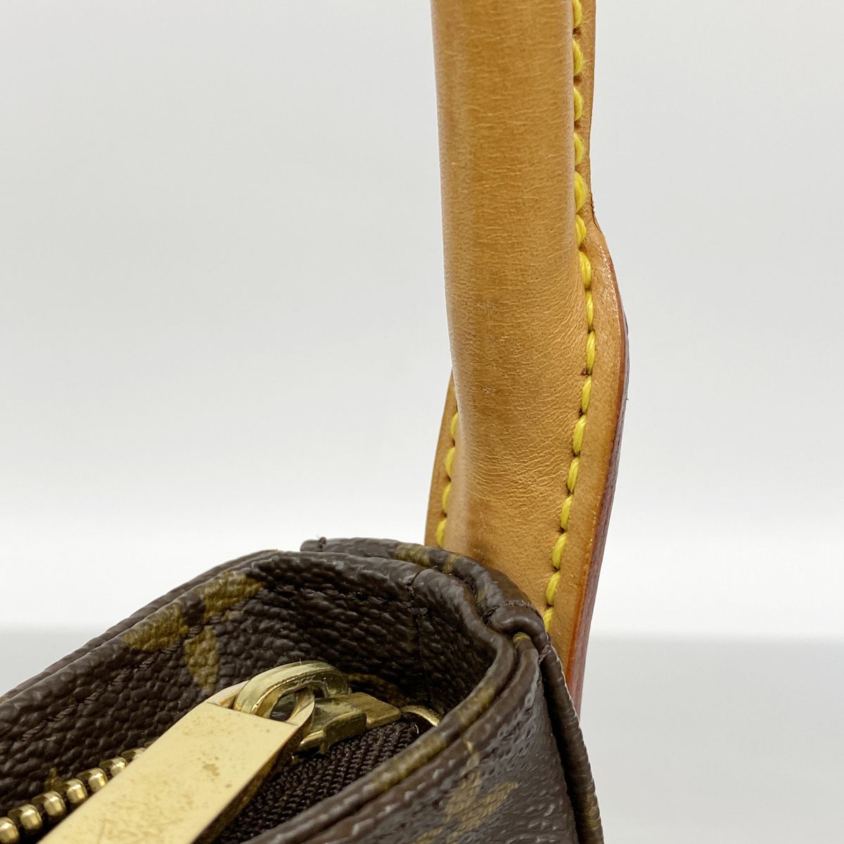 Louis Vuitton Shoulder Bag Monogram Looping MM Brown — view 7