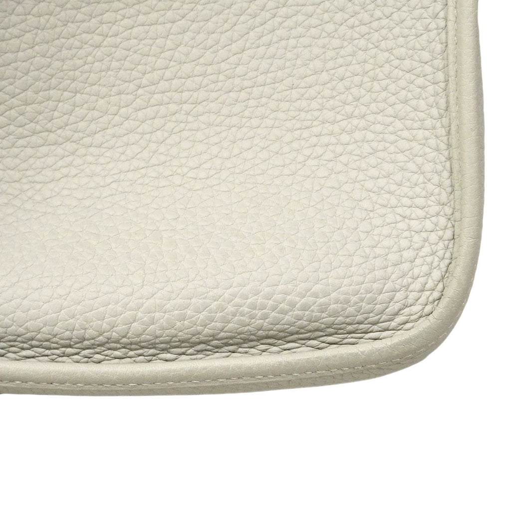 Hermes Shoulder Bag Evelyne TPM Taurillon Clemence Pearl Gray Silver — view 6