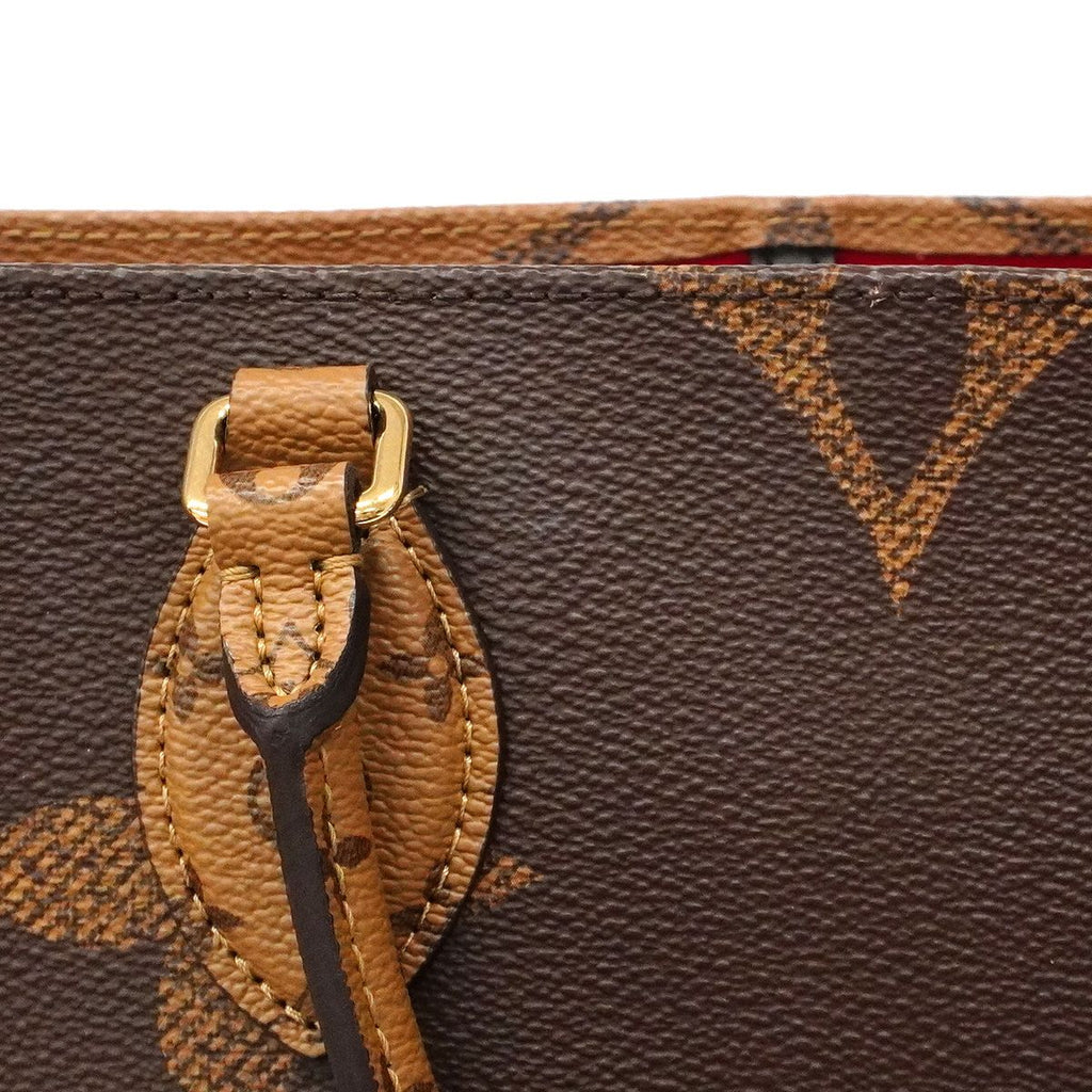 Louis Vuitton Tote Bag Monogram Giant Reverse On The Go MM Brown 2-Way — view 6