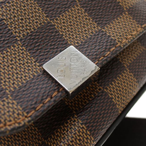 Louis Vuitton Damier District PM — view 7